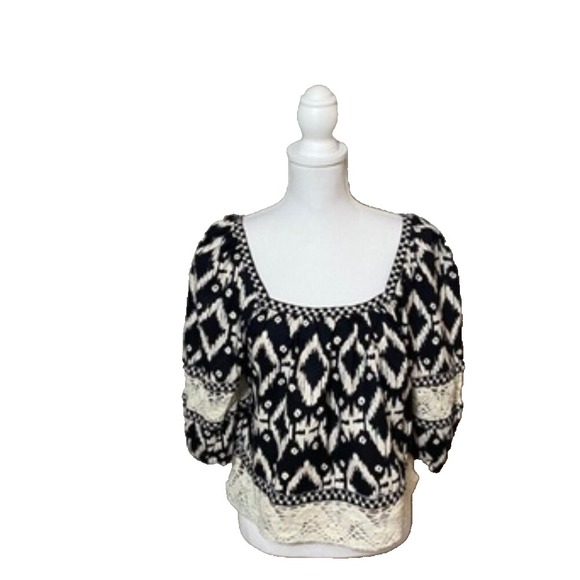 Christian Siriano Tops - Christian Siriano Linen Peasant Black White Ikat Boho Puff Sleeve‎ Top Size M